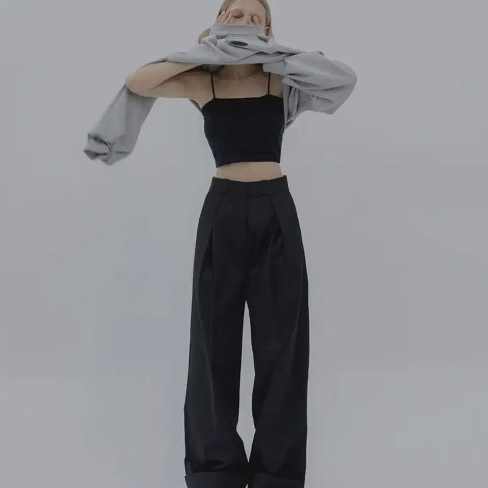 트리밍버드 Roll-up Inverted Pleats Pants