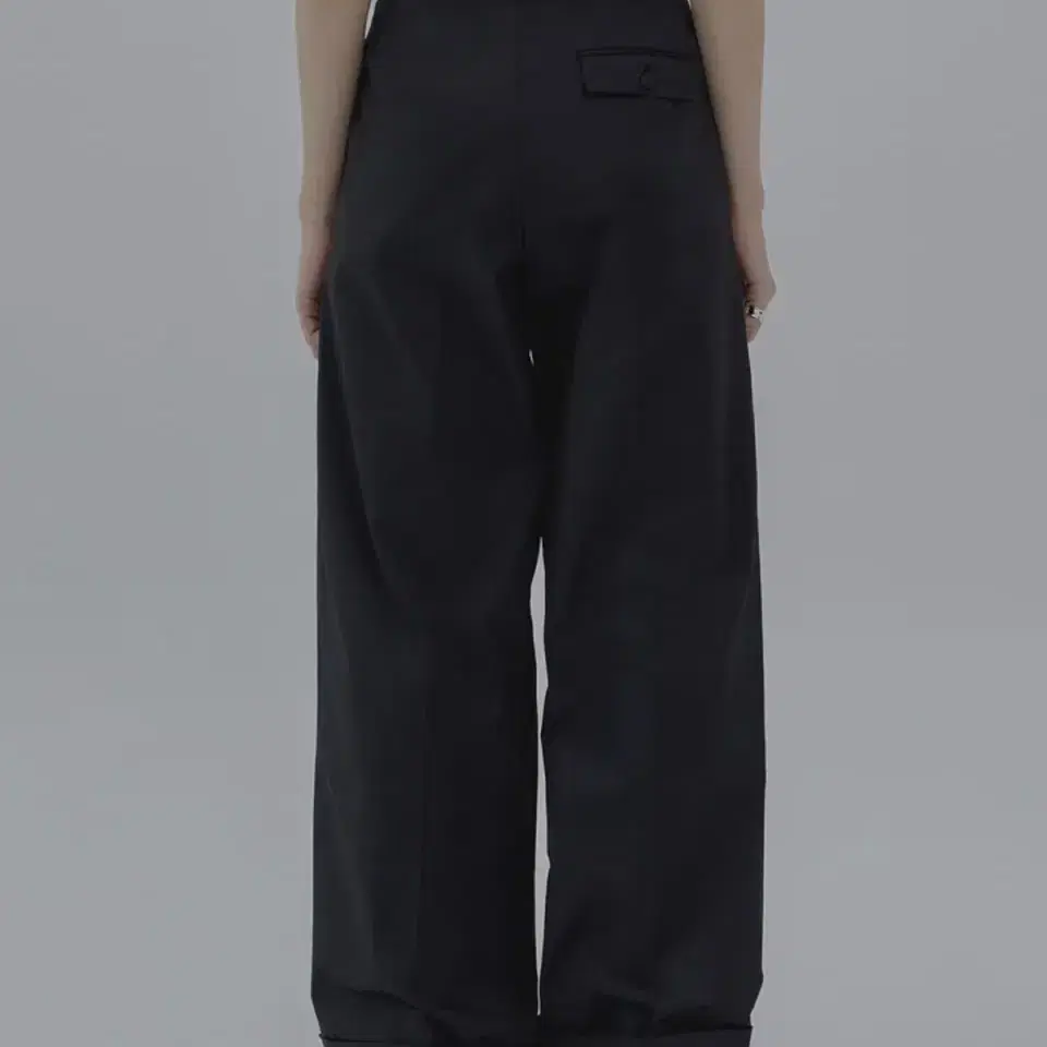 트리밍버드 Roll-up Inverted Pleats Pants