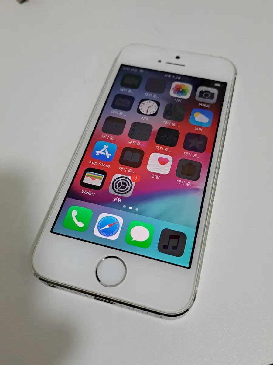 iPhone5s 실버 16기가 국내 무료배송! 다음날도착! 선착순 4대