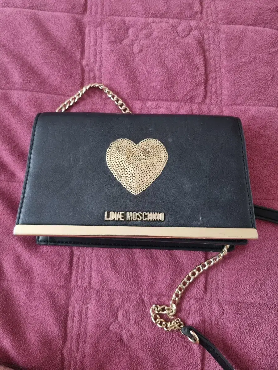 여성 핸드백 love moschino