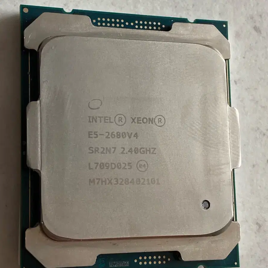 제온 xeon e5-2680 v4 cpu