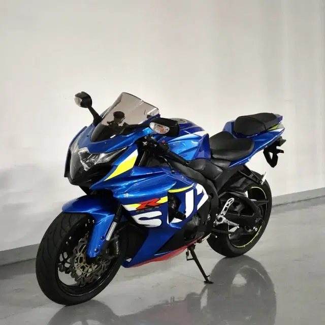 2016년식 gsx- r1000 ABS 알천 판매합니다.