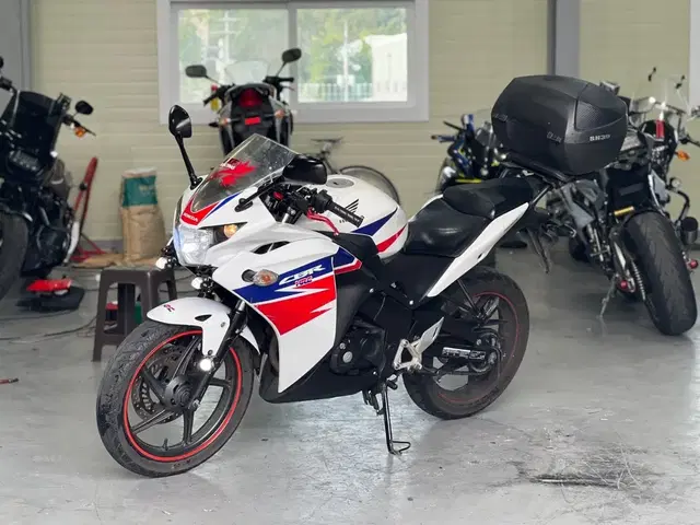 13년식 cbr125 아크라 구변o