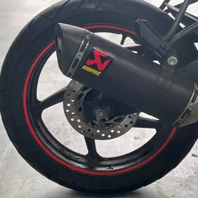 13년식 cbr125 아크라 구변o