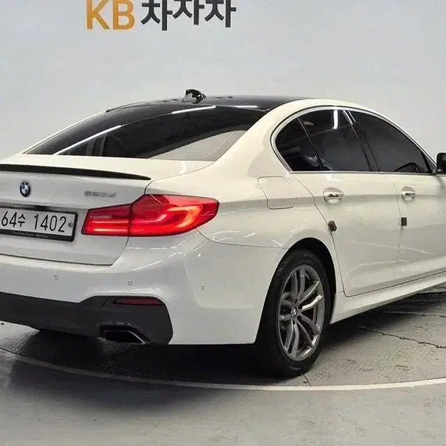 [BMW]5시리즈 (G30) 520d xDrive M 스포츠 플러스