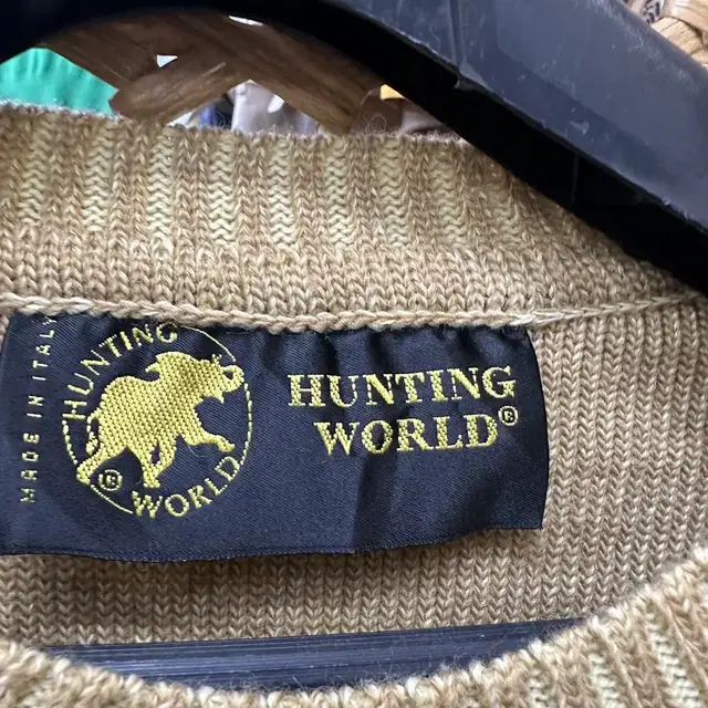 Hunting world 수입 헌팅월드니트