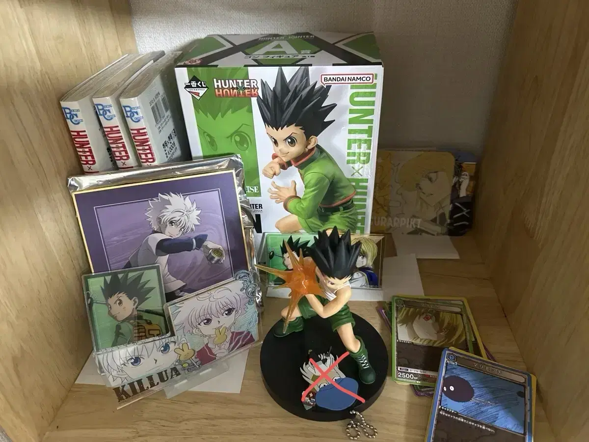 HunterHunter Merchandise bulk WTS