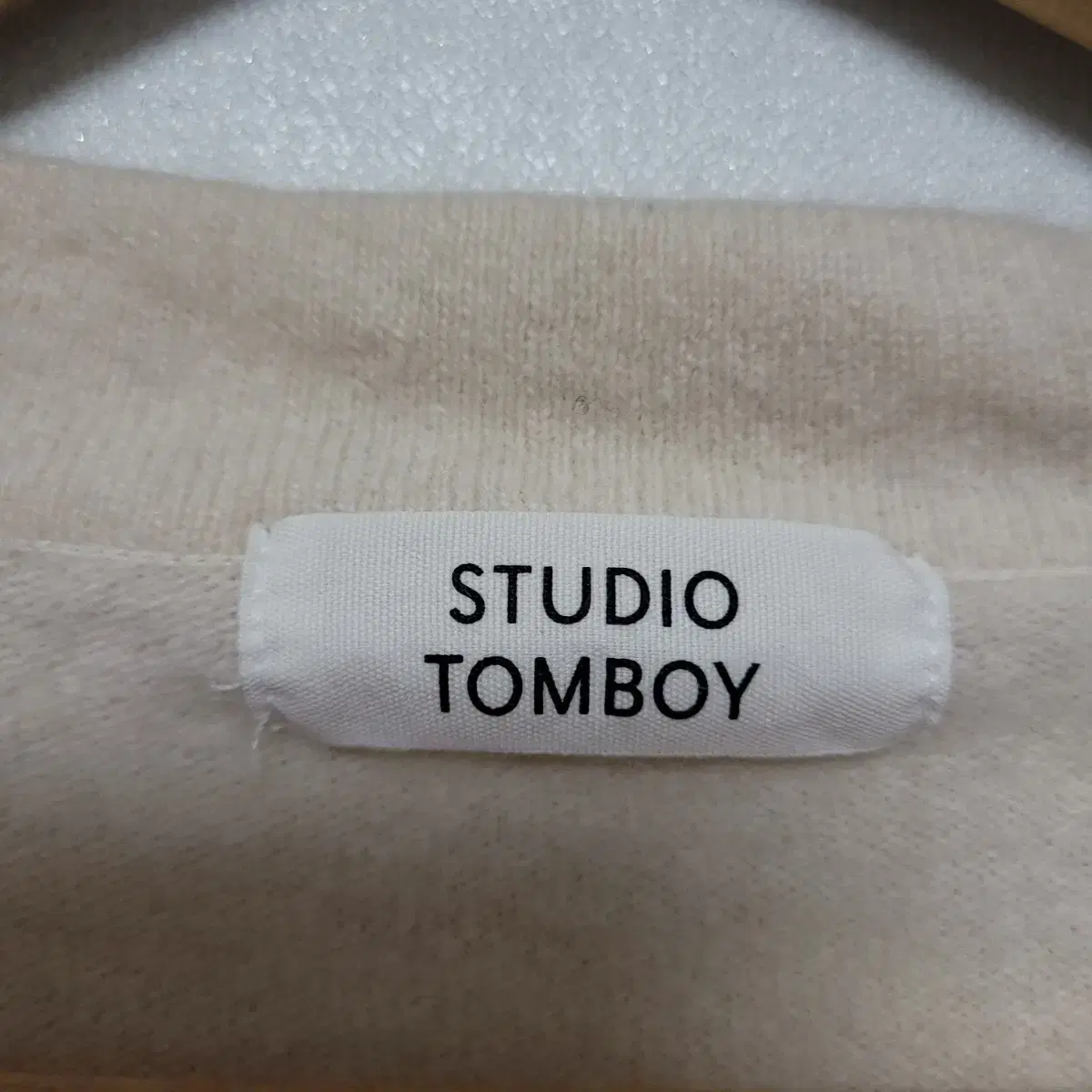 STUDIO TOMBOY 스튜디오톰보이 가디건