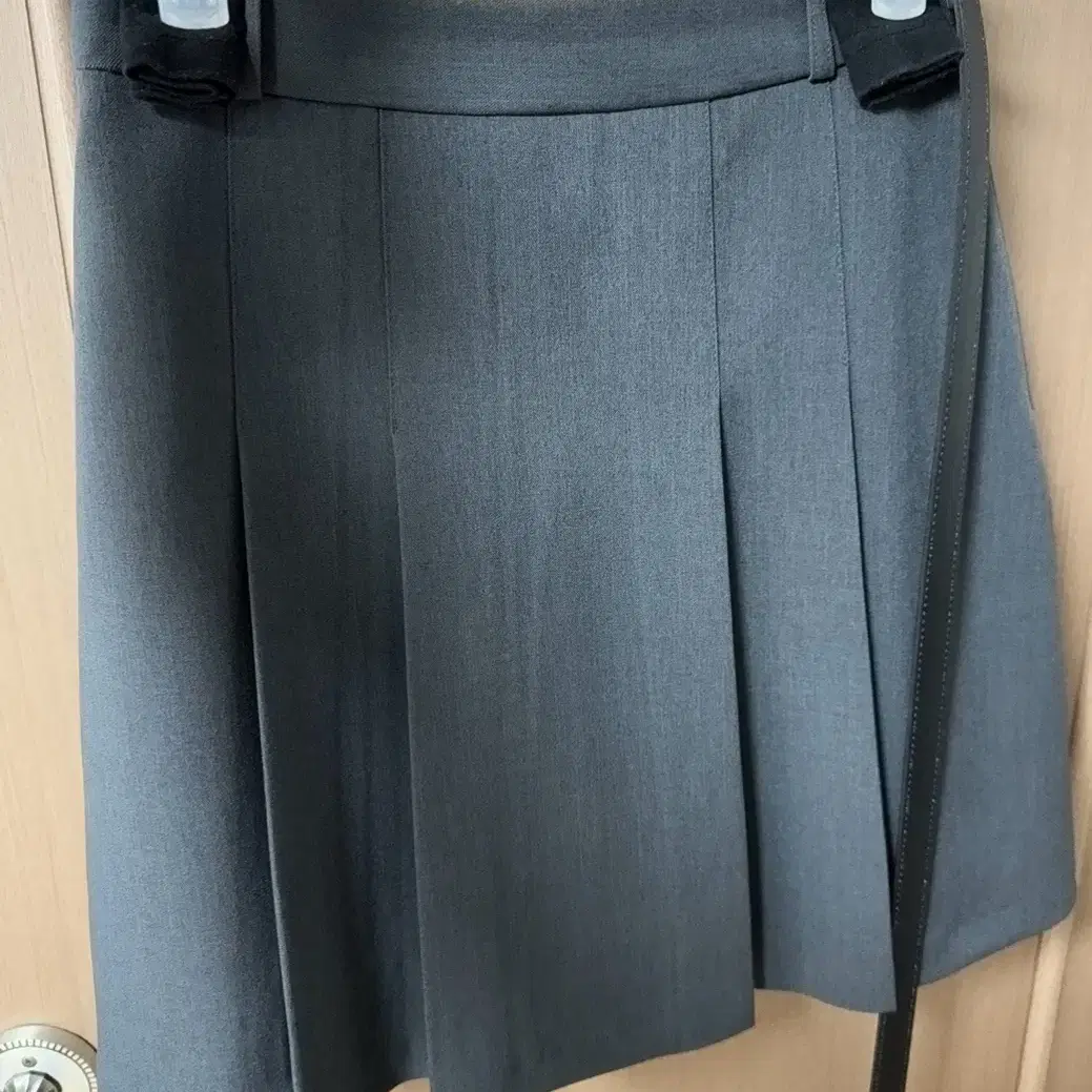 틸아이다이 플리츠 스커트 그레이S Belt set pleats skirt