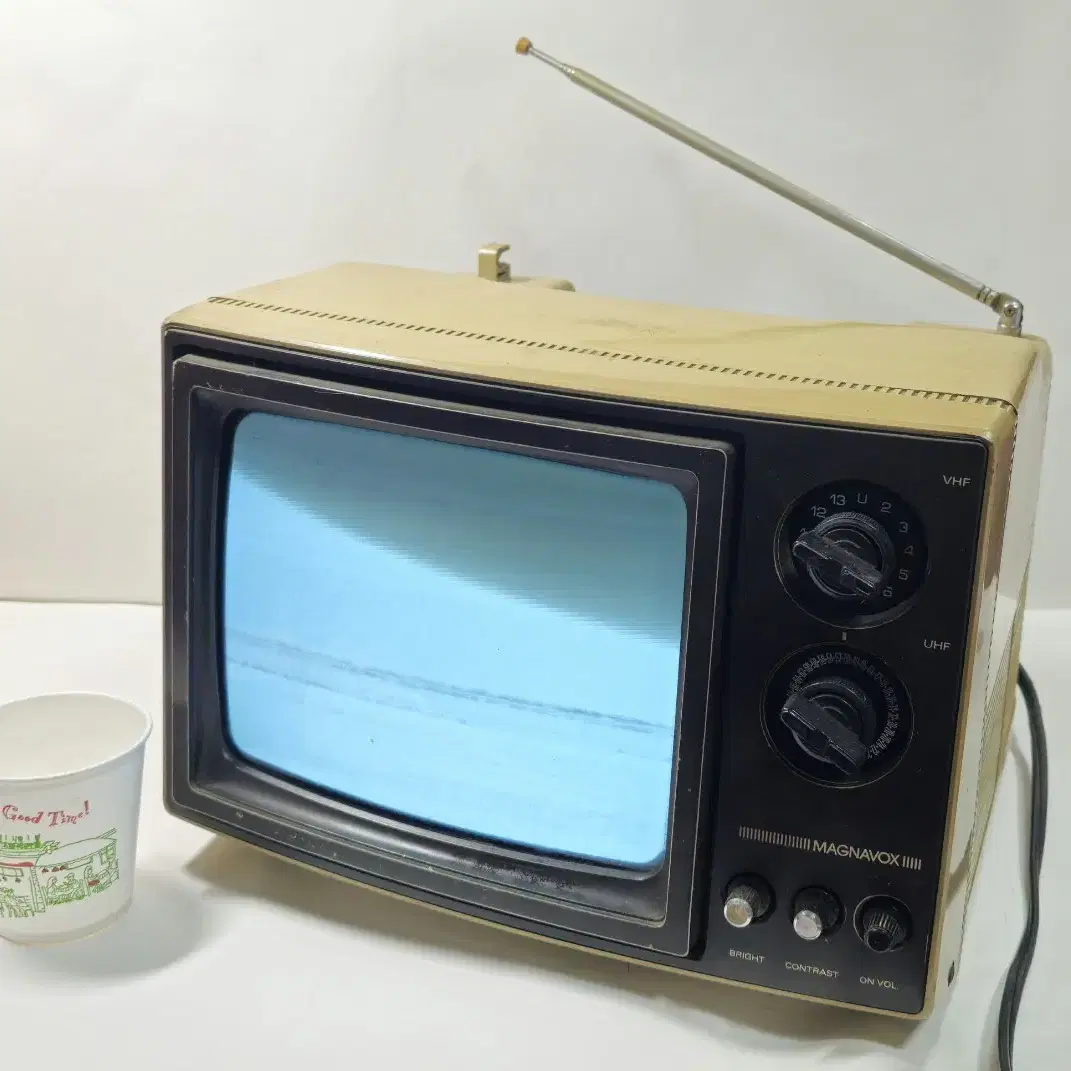 MAGNAVOX TV 빈티지 텔레비젼