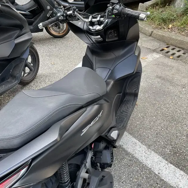 pcx125 abs 7000km 22년식 신차급 상태최상 급매/n