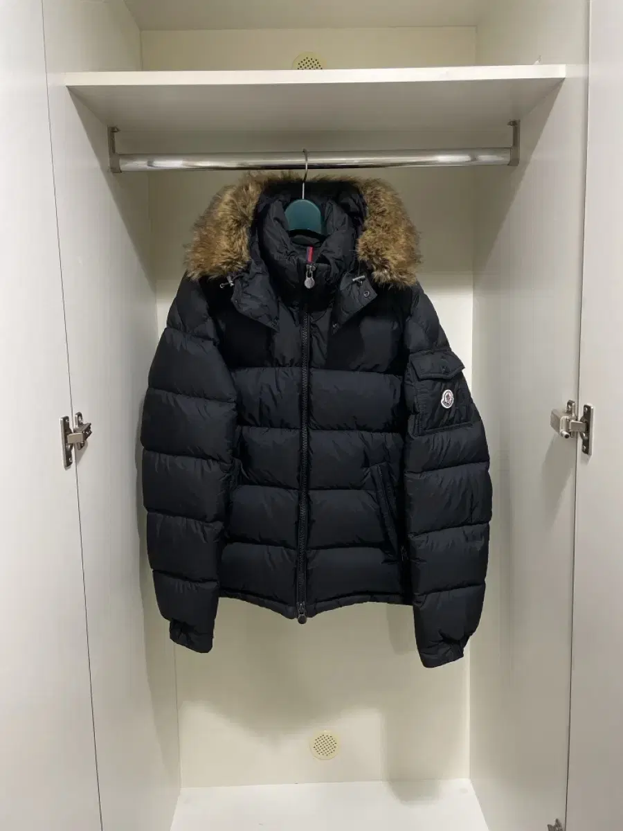 [3]Moncler Maya Mark