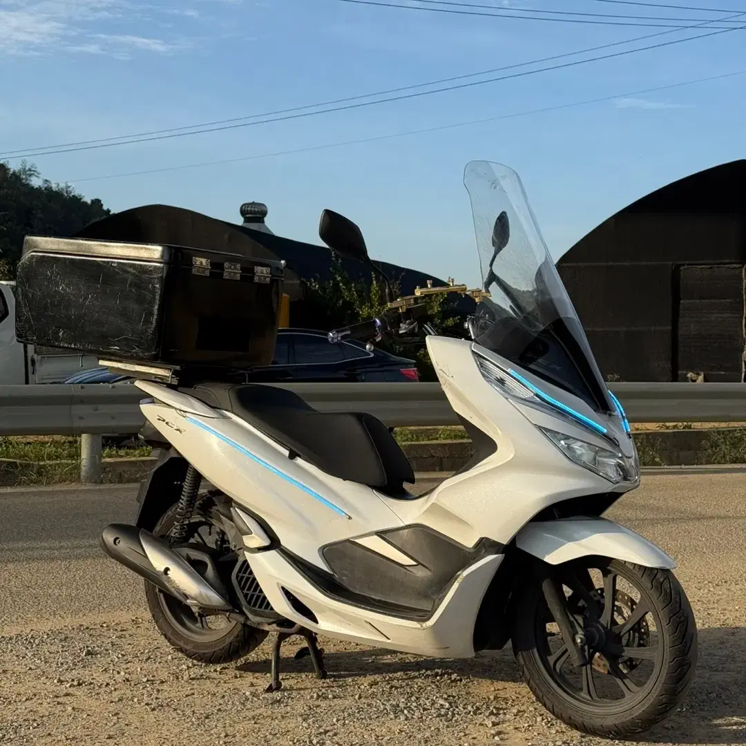 혼다 PCX125 20년식 저렴하게 판매합니다