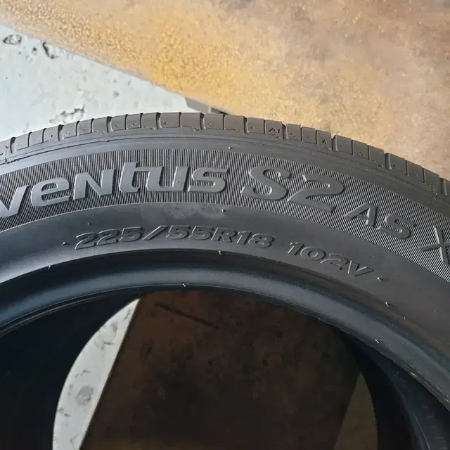 중고타이어 한국 벤투스 S2 AS X 225/55R18 102V 2본세트