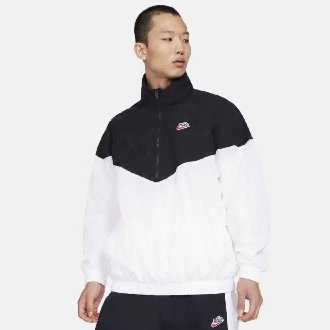 Nike heritage windrunner half zip up