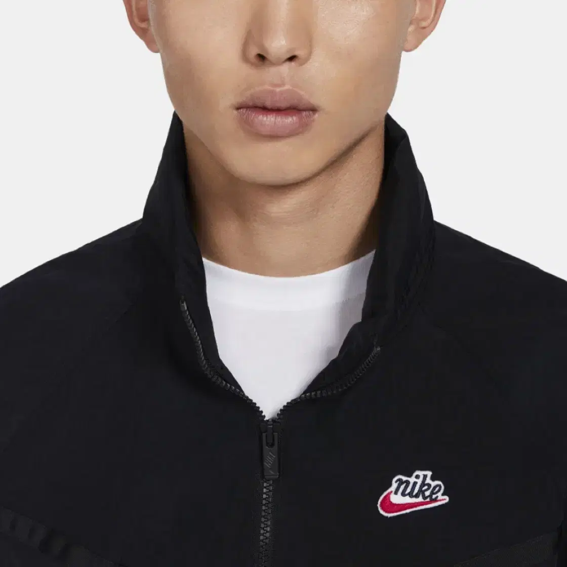 Nike heritage windrunner half zip up