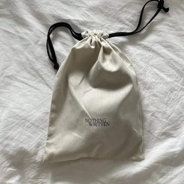 낫띵리튼 Nella strap mini bag