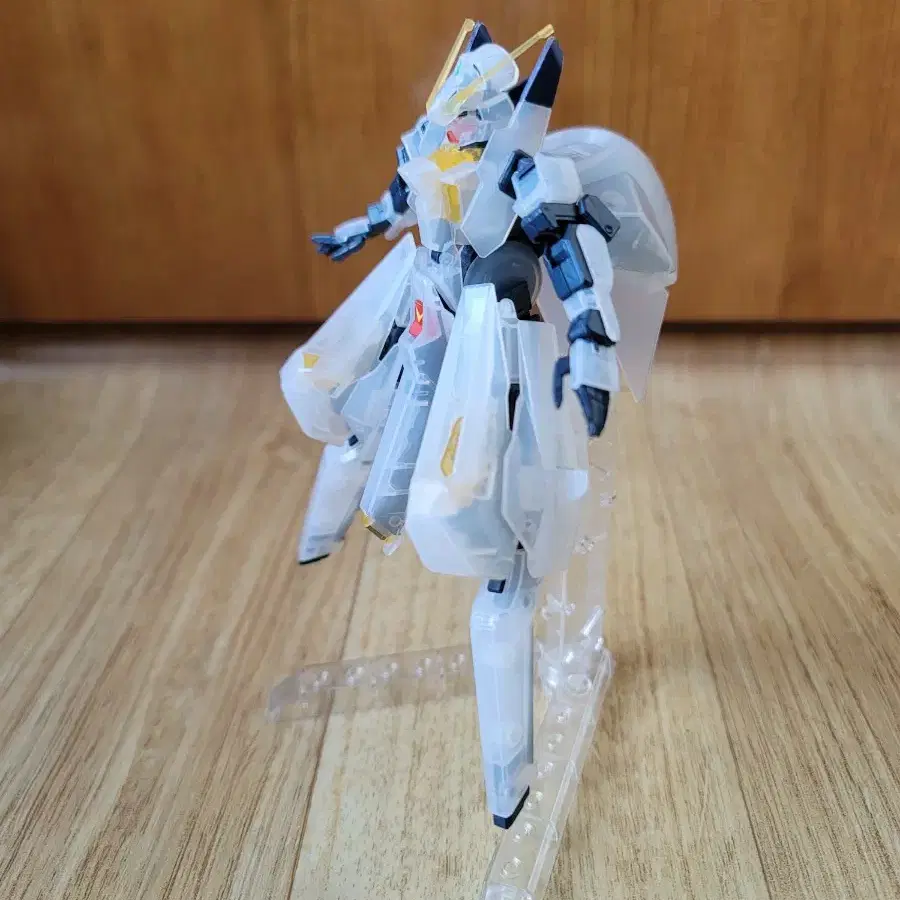 HGUC 1/144  A.O.Z 운드워트 클리어 TR-6 건담 건프라