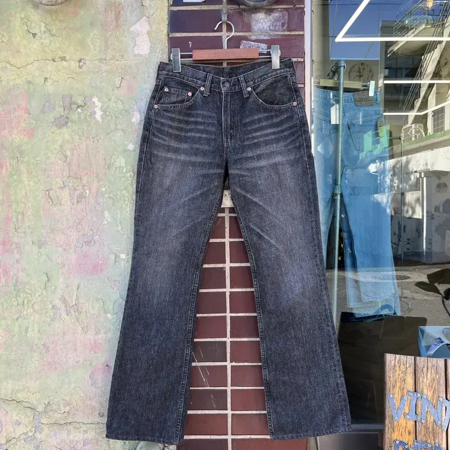 (28)00s 517 Vintage Levis