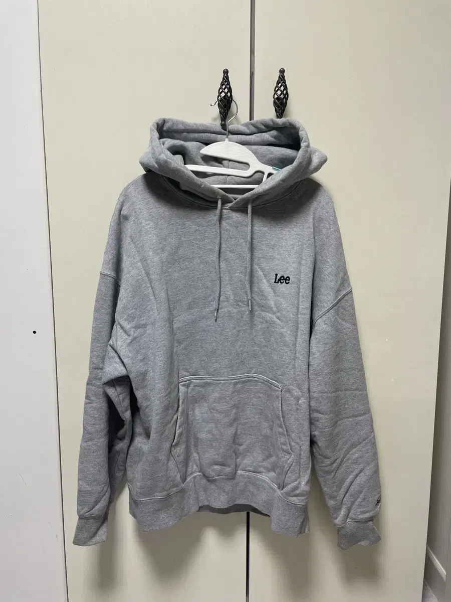 Lee Hoodie