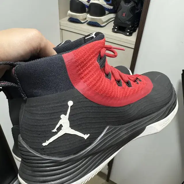 Jordan Ultra Fly 2 Black White Gym Red