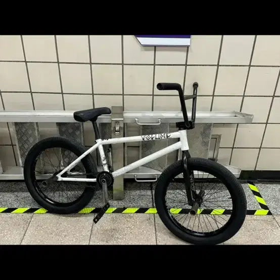 볼륨 워호스 bmx 판매완료