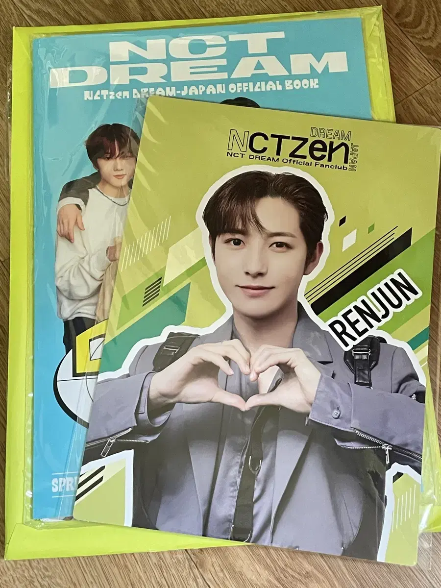 NCT DREAM Japan Official Fan Club Newsletter renjun vol 1 wts unsealed