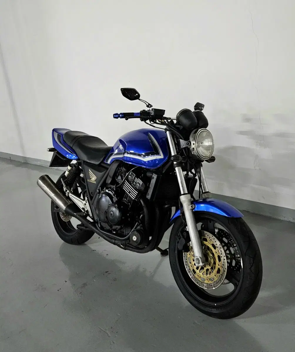 혼다 CB 400 SF 모델 팝니다