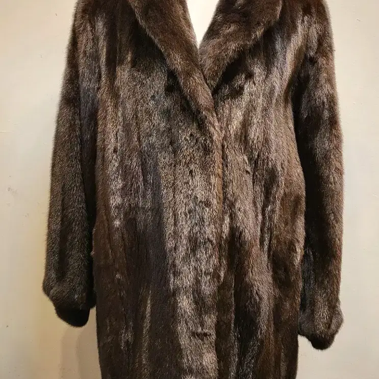 MG Sable Fur 블랙그라마 롱 밍크코트