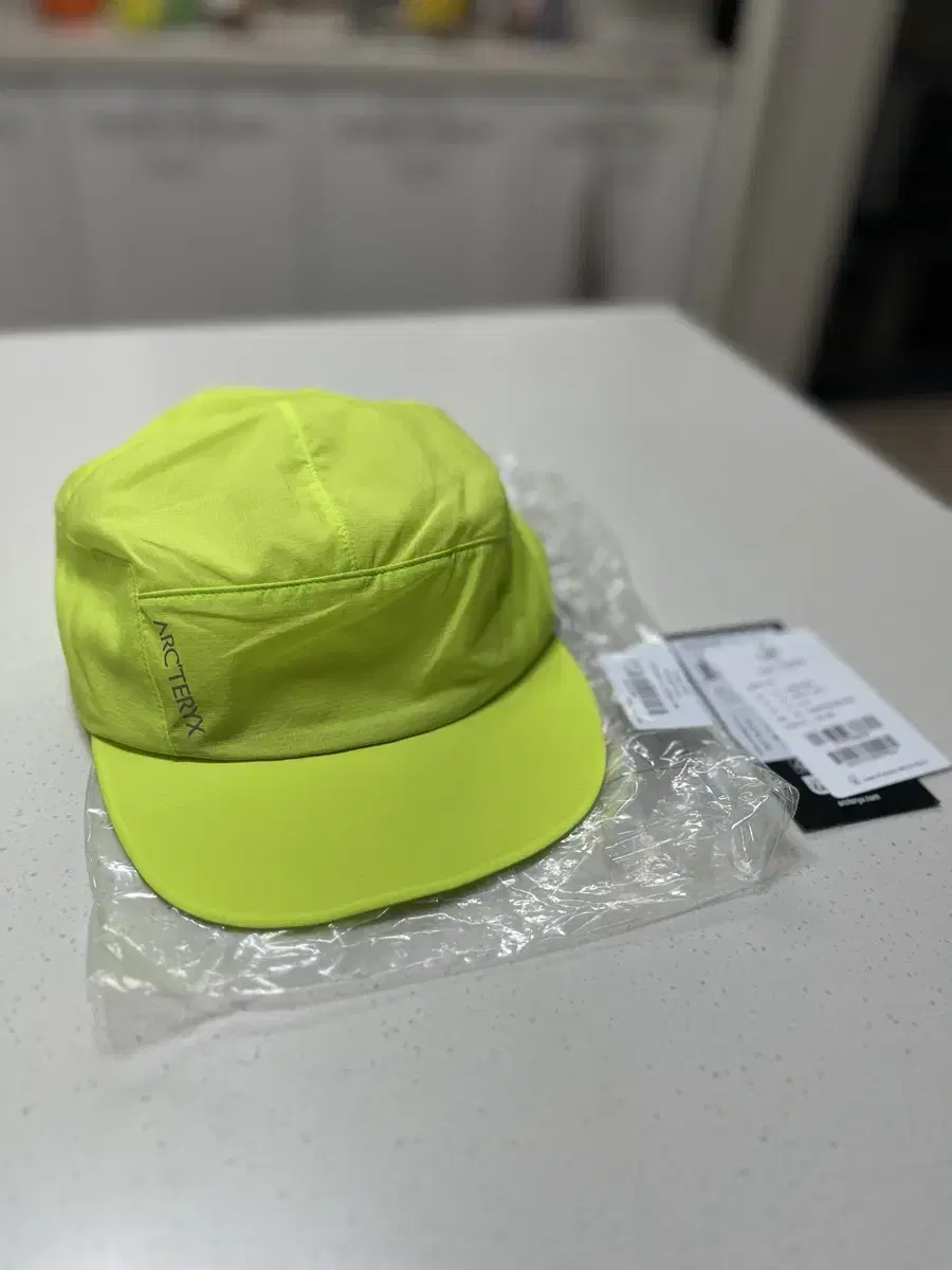 arcteryx norvan hat