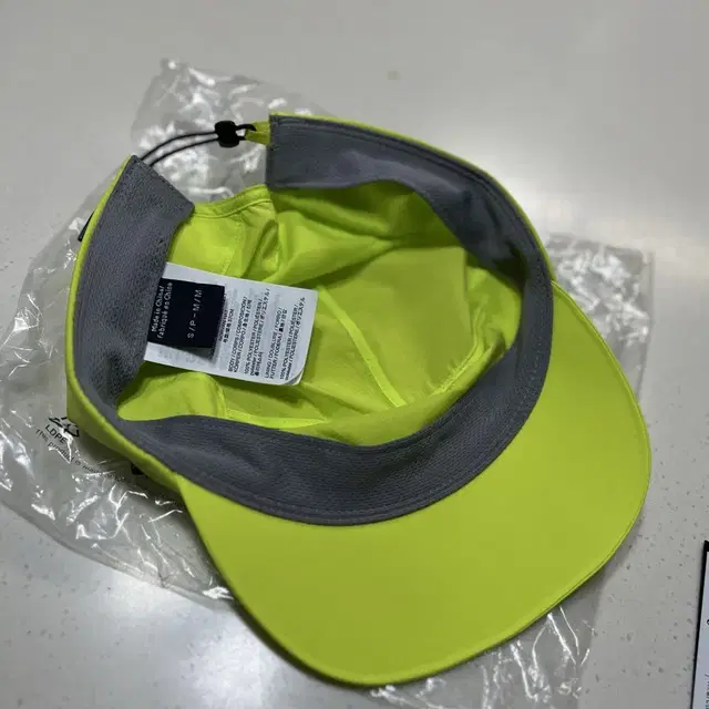 arcteryx norvan hat