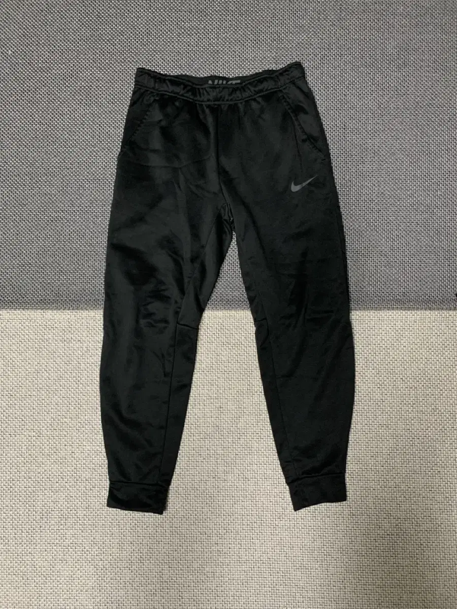 Nike Training Jogger Pants L