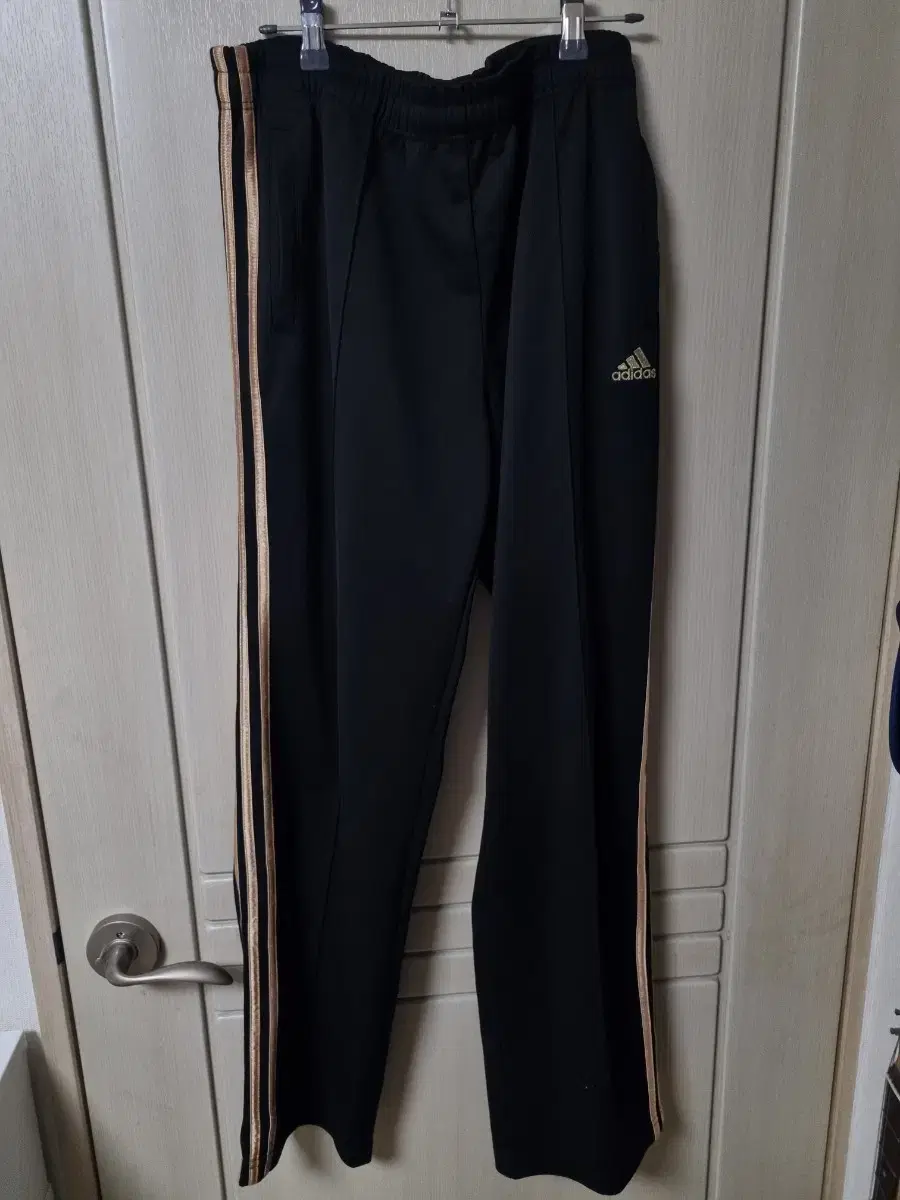 *Golden* Adidas Keum Training Pants