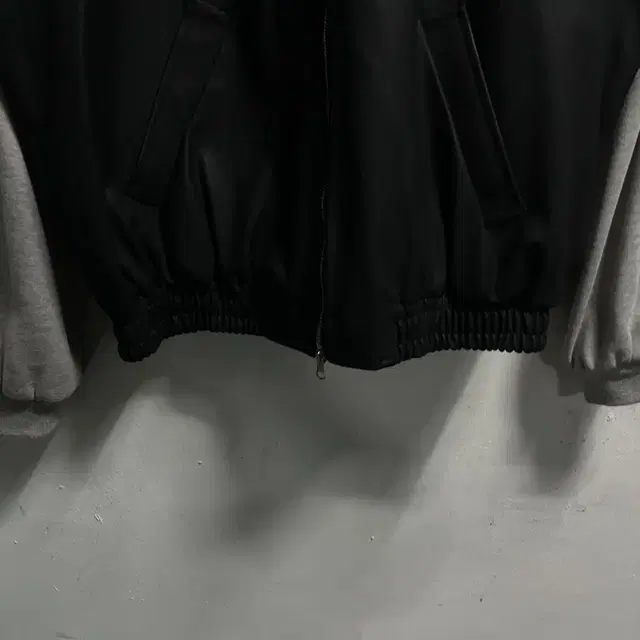 100-105 GARMENTS 배색 레더 가죽 루즈핏 크롭 자켓 정품