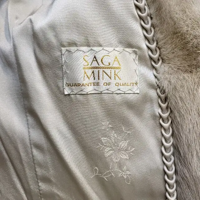 SAGA MINK 사가로열 밍크코트