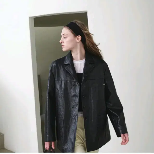 루에브르 Classic Faux Leather Jacket 새상품