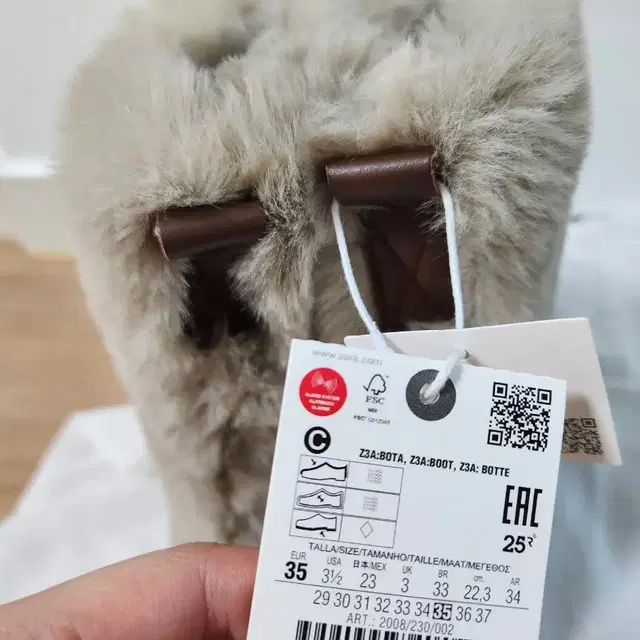 (이번주만)ZARA 퍼 부츠 fur boots(택달린 새상품)