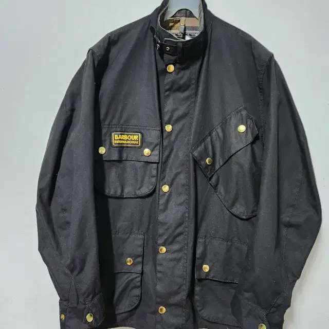 Barbour 바버 인터내셔널