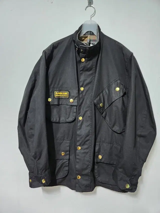 Barbour 바버 인터내셔널