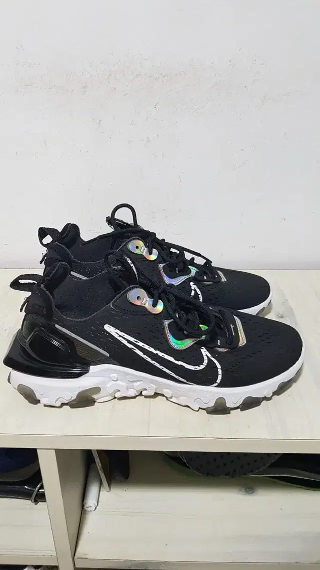 (택포)240/245 정품 NIKE REACT 리액트 초경량 쿠션 운동화