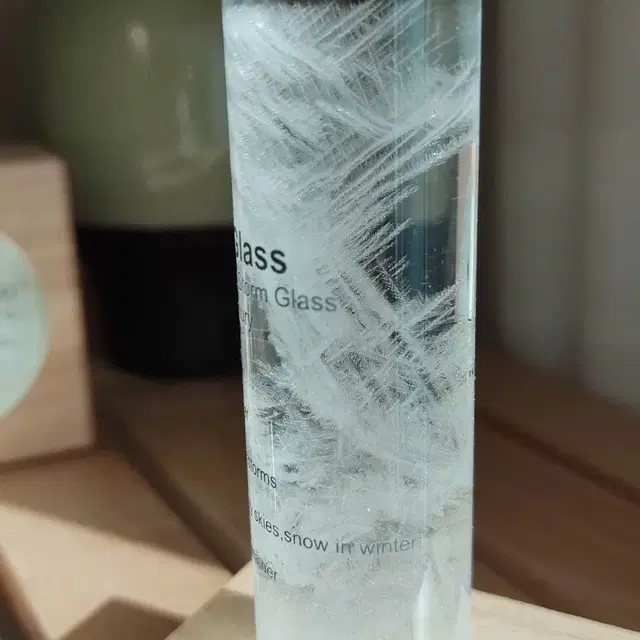 (날씨) 날씨 템포드롭 스톰 글라스 storm glass 기상예측 오브제