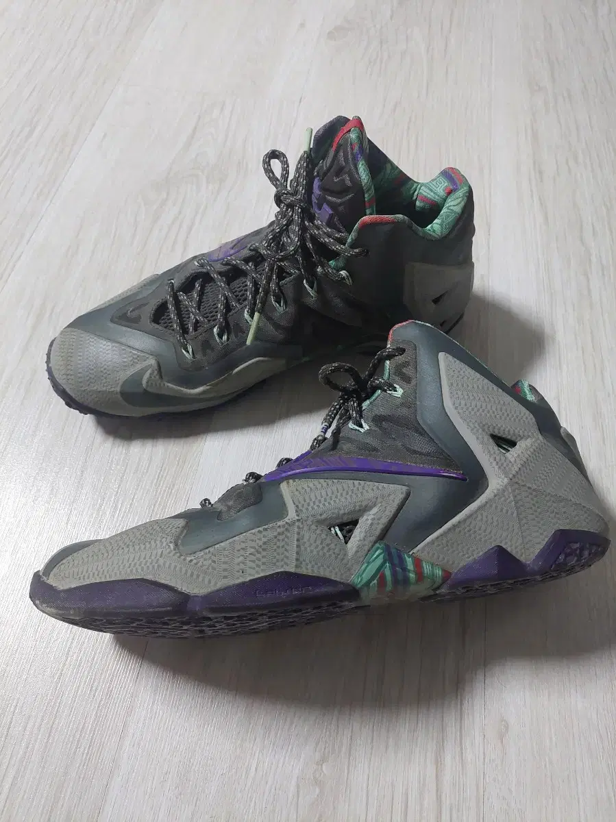 Nike Basketball Shoes Sneakers LeBron 11 Terracotta Warrior 280