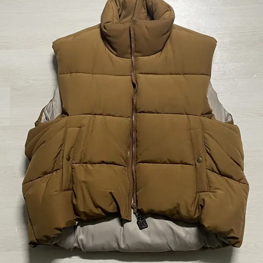 캐피탈 베스트 60/40 burger keel vest