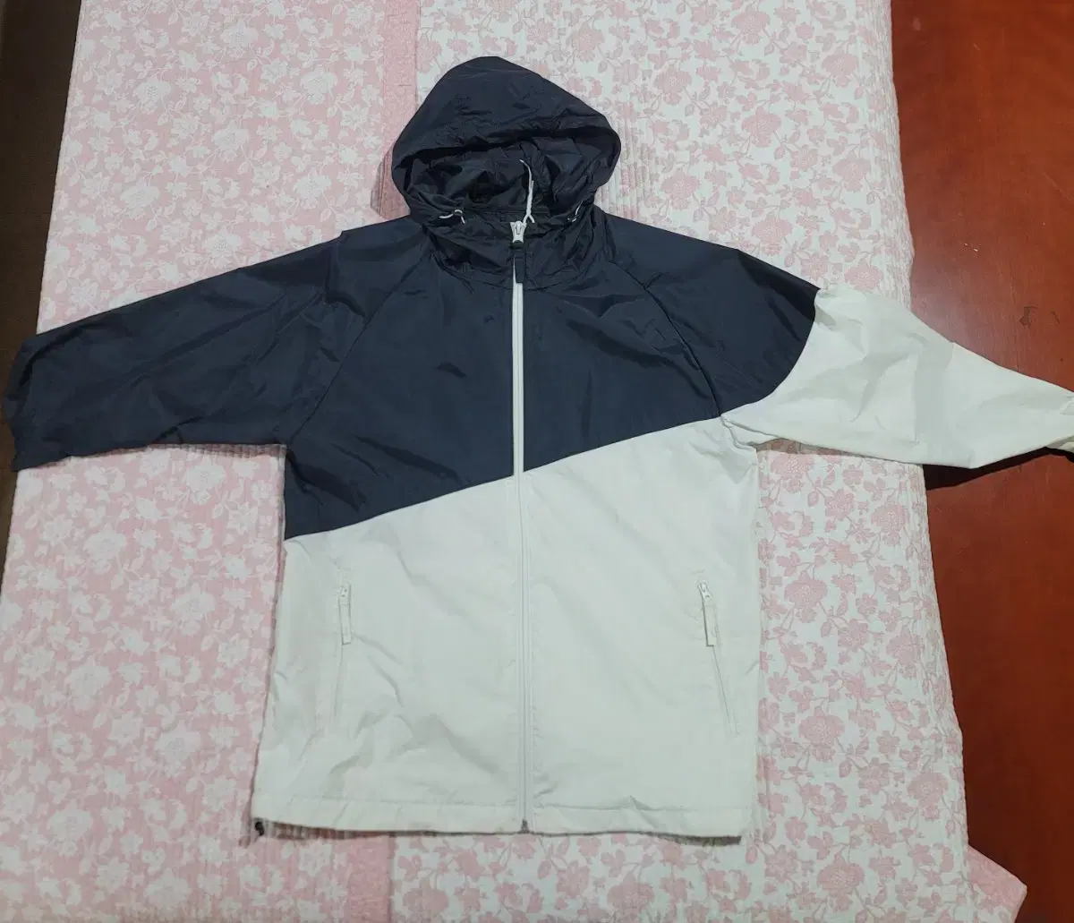 (A-grade) top ten windbreaker (L, size 100) for sale