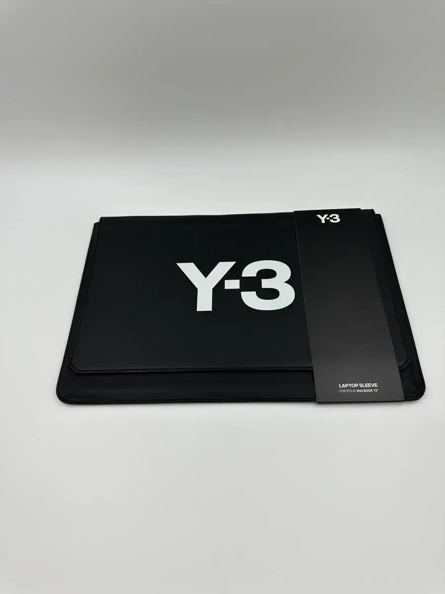 Y-3 노트북 슬리브 15인치