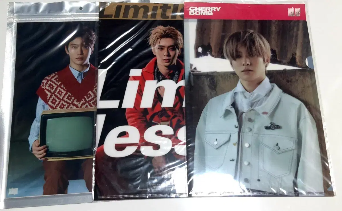 Bulk) nct jaehyun poster File Holder Banana Fish Cherry Balm Fire Truck 2018