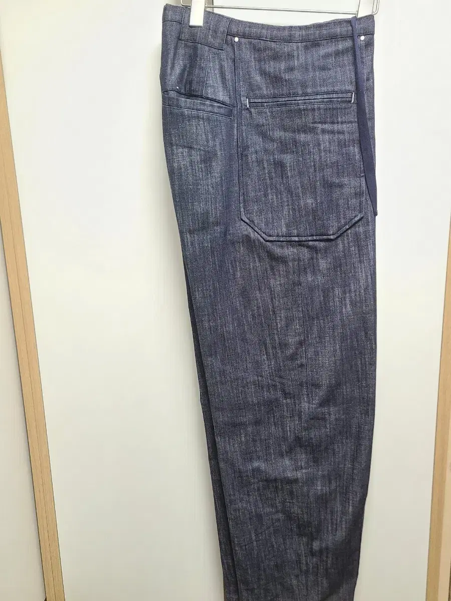 [2] Polythene risodenim indigo