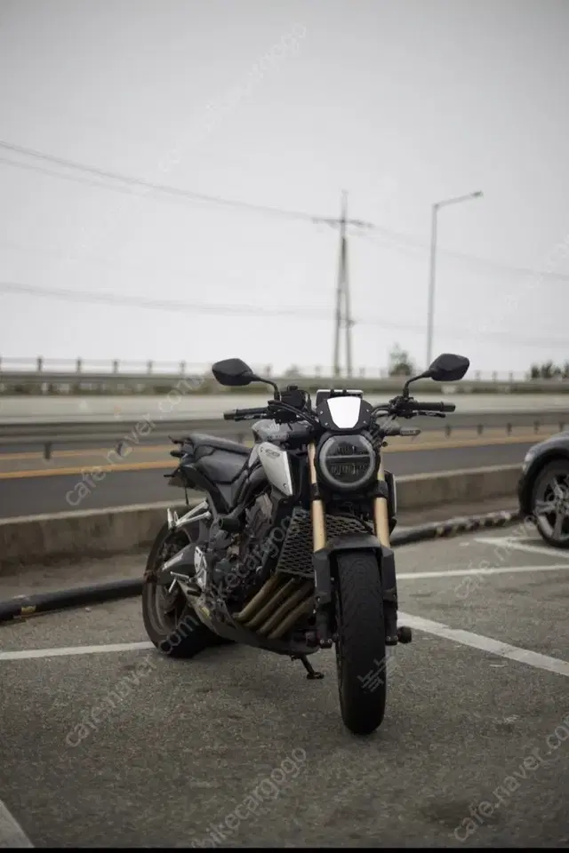 20년식 cb650r 아크라 풀배기 팝니다 [부산]