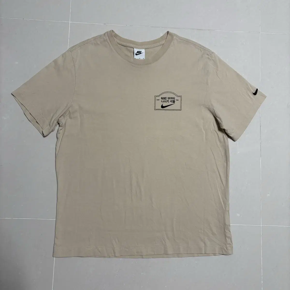 Authentic Nike Seoul Edition Printed Short Sleeve Beige T-Shirt