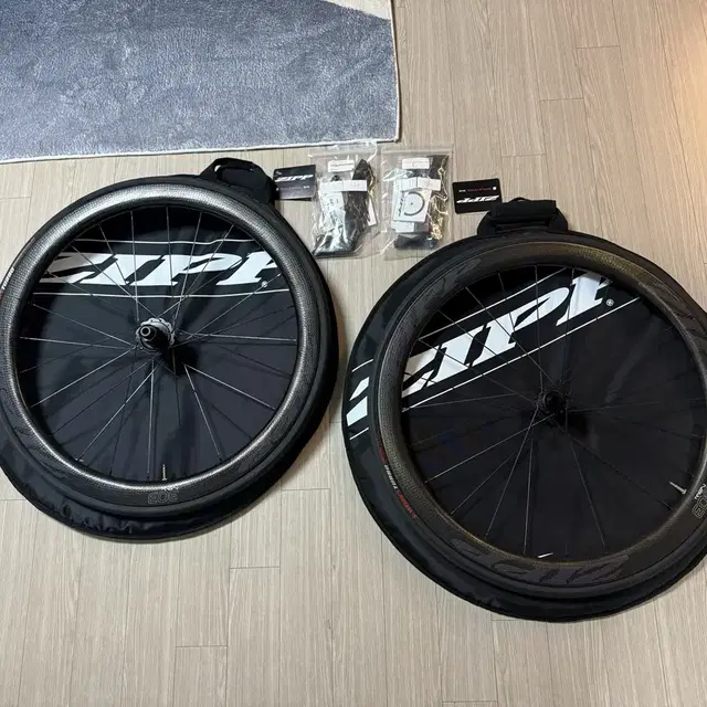 ZIPP NSW 303 휠셋 미사용 새상품